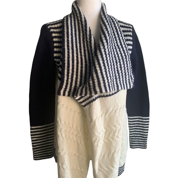 Gap Patterned Knit Sweater Wool Blend Waterfall Collar Cream Navy Stripe Relax S - Picture 4 of 10